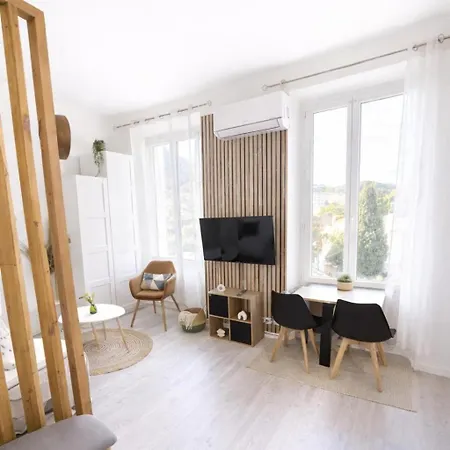 Cozy Centre